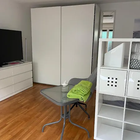 Moderner Stadtbungalow Mit 2 Terrassen Und Privatem Garten Innsbruck