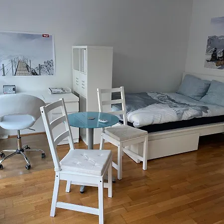 Holiday home Moderner Stadtbungalow Mit 2 Terrassen Und Privatem Garten Innsbruck